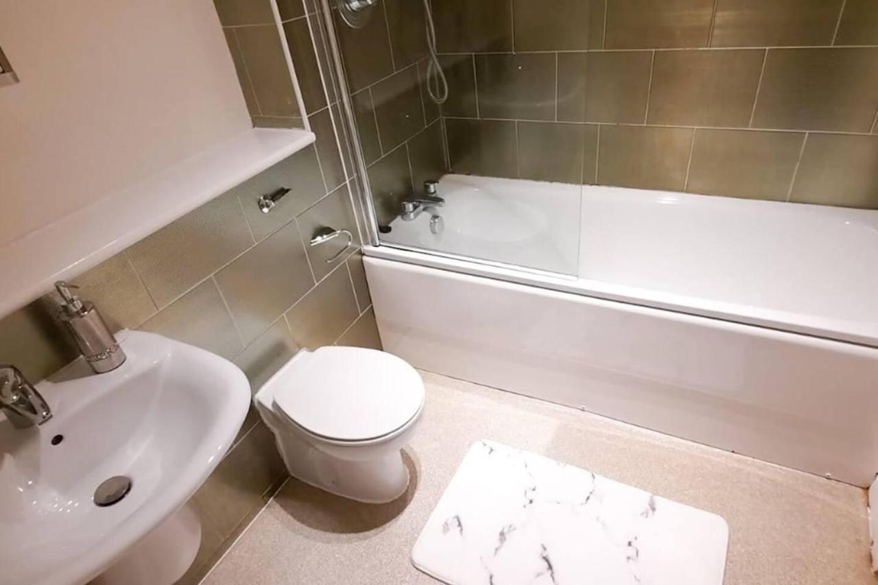2-Bed Apartment Near City Centre マンチェスター エクステリア 写真