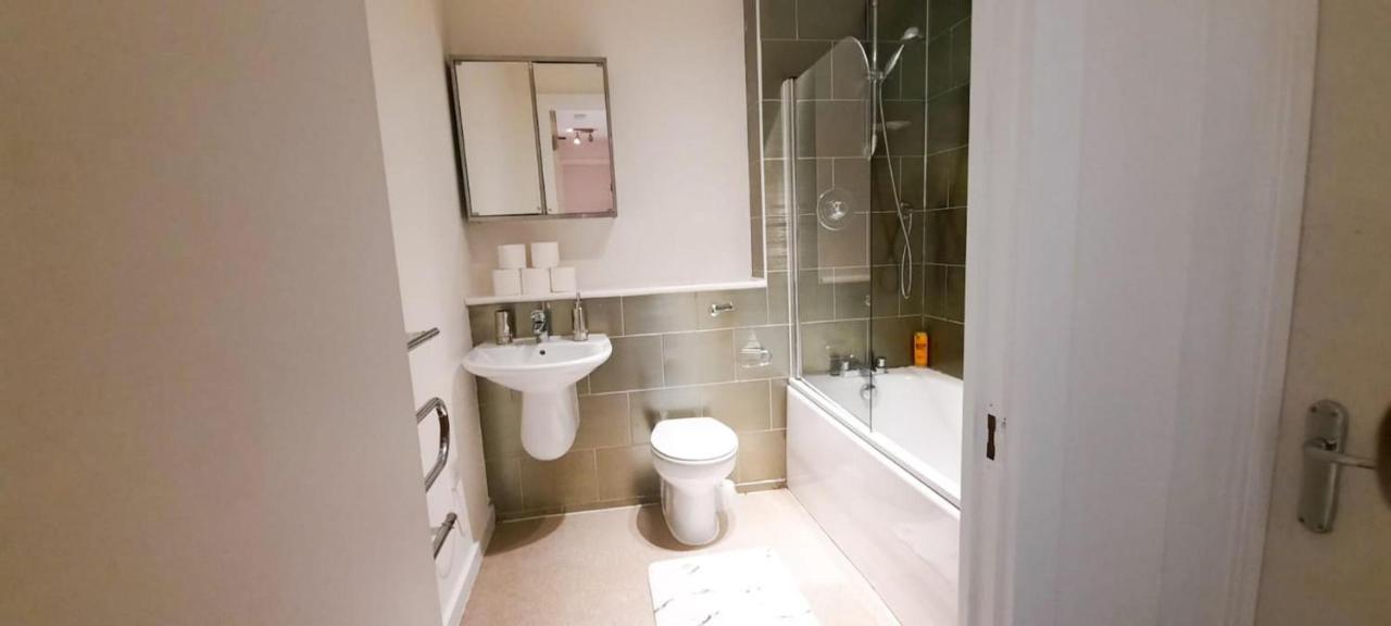 2-Bed Apartment Near City Centre マンチェスター エクステリア 写真