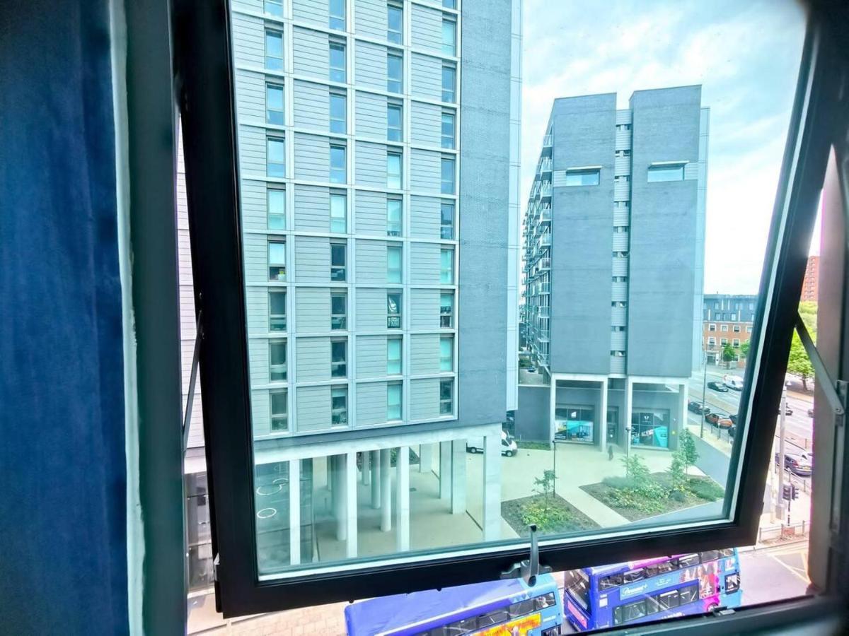 2-Bed Apartment Near City Centre マンチェスター エクステリア 写真