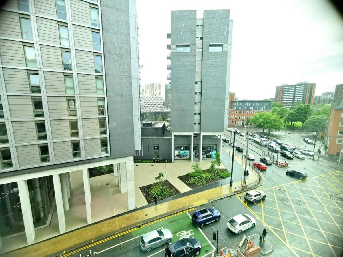2-Bed Apartment Near City Centre マンチェスター エクステリア 写真